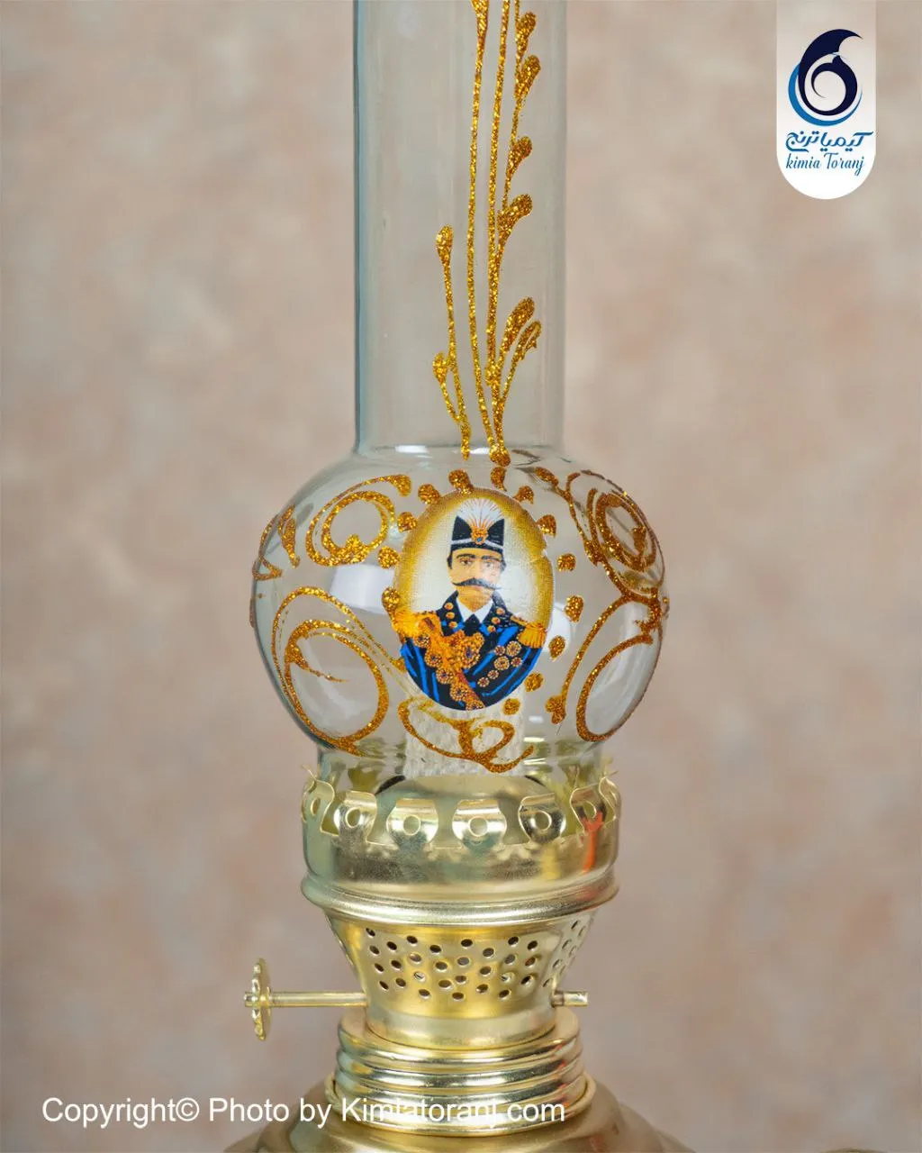 چراغ متوسط قلم زنی دسته دار برنجی