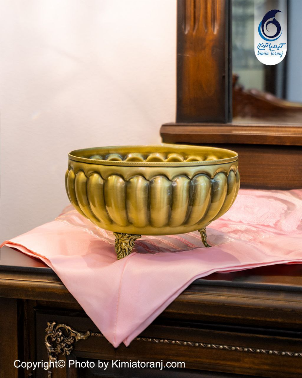 پسته خوری خطی سه پایه برنجی