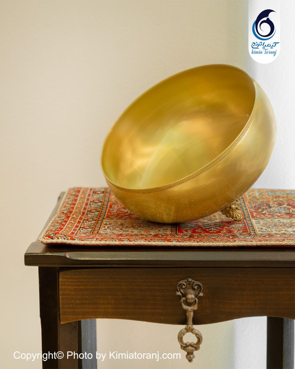 پسته خوری سه پایه برنجی