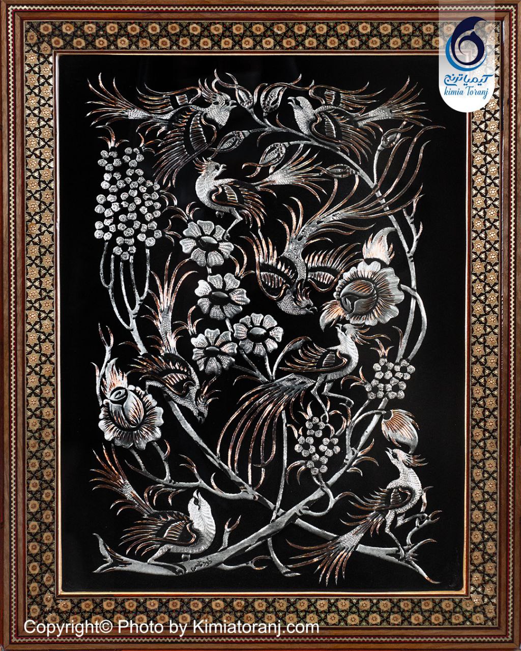 ساعت خاتم کاری ایستاده با صفحه مینا و پلاک قلم زنی