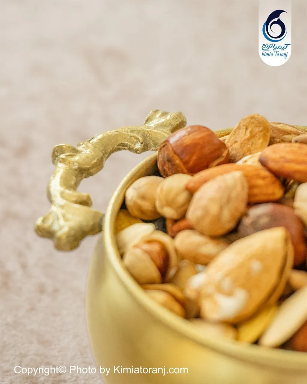 پسته خوری کوچک دسته دار برنجی ضخیم