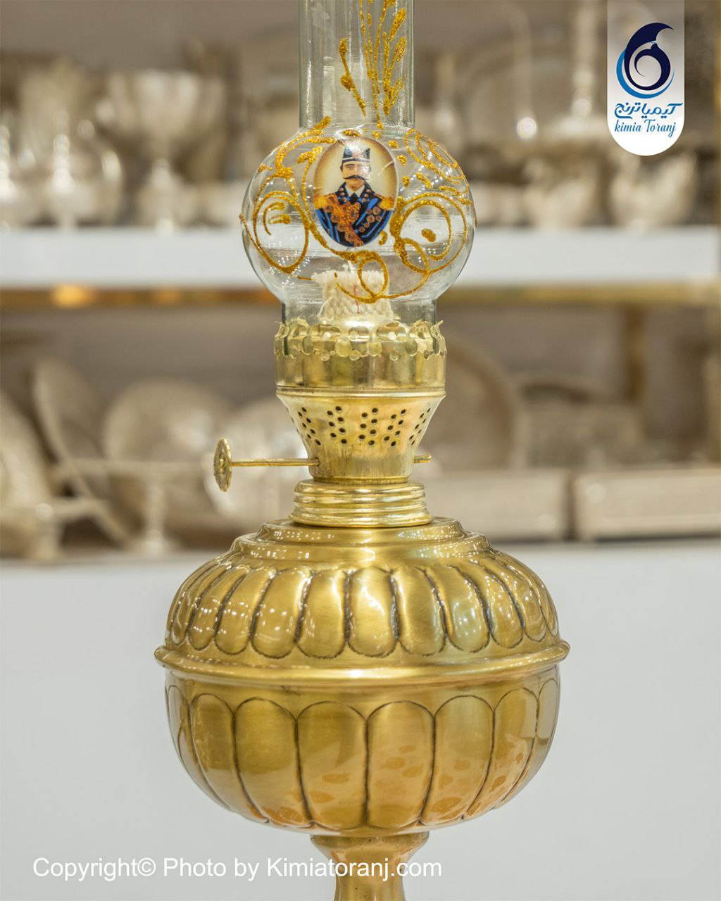 چراغ سلطنتی پایه بلند برنجی خطی