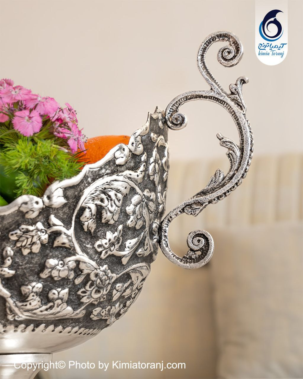 کشکول دسته دار شبه نقره قلم گل برجسته سایز 2