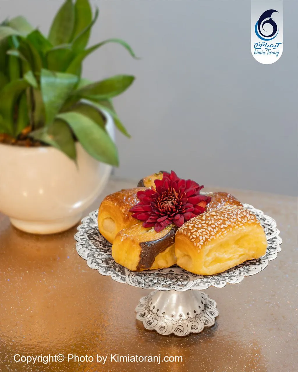 شیرینی خوری کوچک تک پایه شبه نقره قلم گل و مرغ