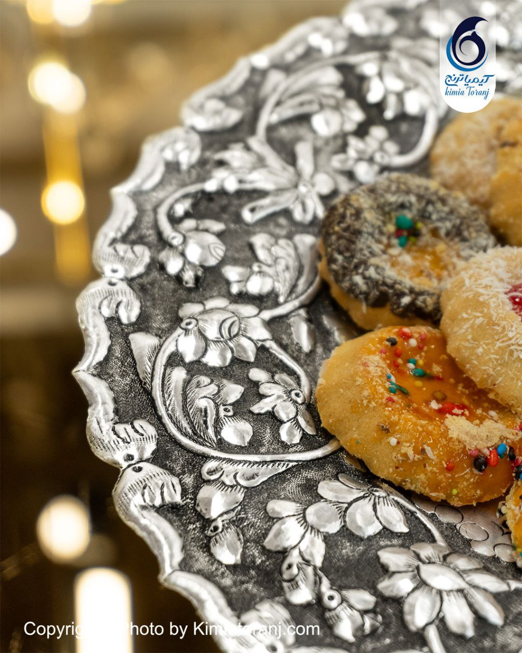 شیرینی خوری شبه نقره تک پایه قلم گل برجسته